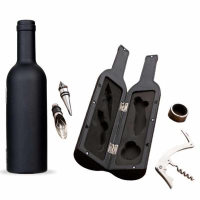 kit vinho em forma de garrafa aberto com 4 peças